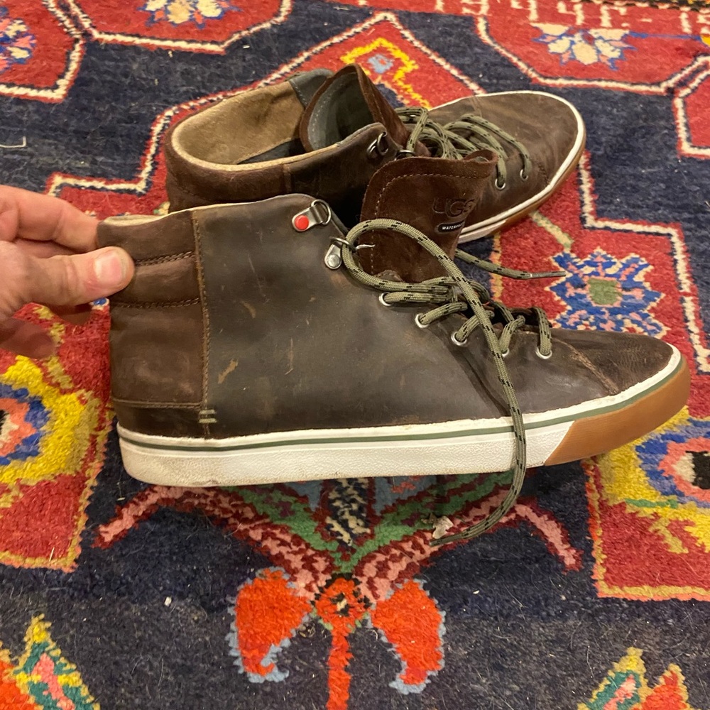 Ugg leather high top casual shoes size 12